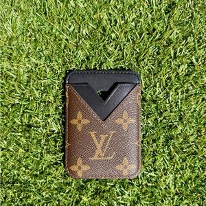 LV Monogram card holder